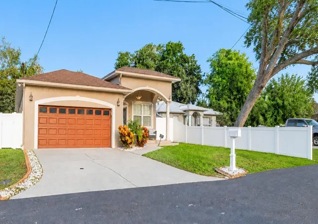 Photo 2 of Single family home for sale at 8930 N Newport Ave, Tampa, FL 33604 | MLS# TB8549179 | Listing updated on 2026-10-03