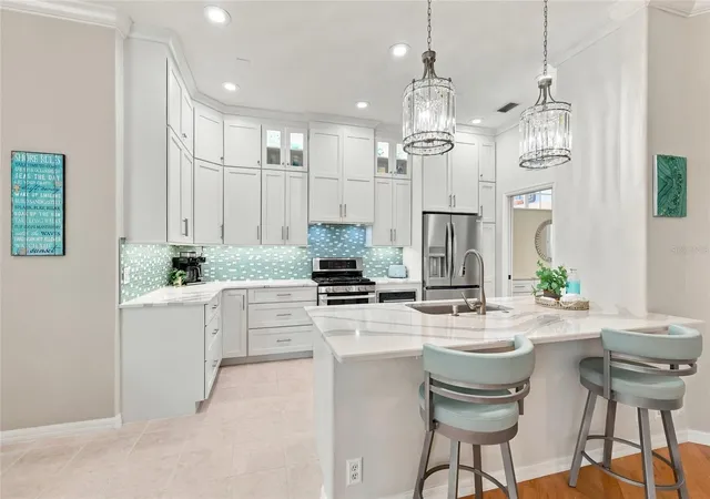 Photo 4 of Single family home for sale at 4727 Pinnacle Dr, Bradenton, FL 34208 | MLS# A4706302 | Listing updated on 2026-09-19