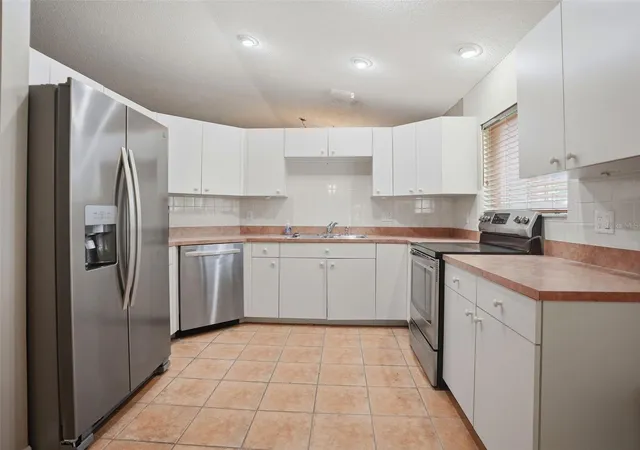 Photo 4 of House for sale at 14452 Tamarind Loop, Spring Hill, FL 34609 | MLS# W7889571 | Listing updated on 2026-10-23