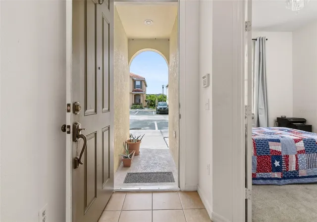 Photo 4 of Townhouse for sale at 5315 Paradise Cay Cir, Kissimmee, FL 34746 | MLS# S5157718 | Listing updated on 2026-09-19
