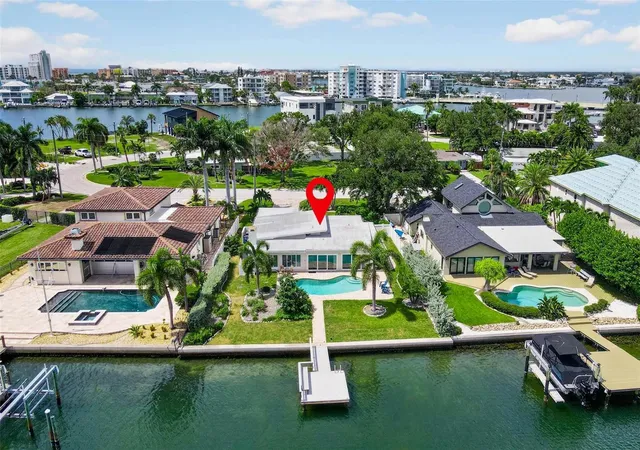 Photo 3 of Single family home for sale at 53 Dolphin Dr, Treasure Island, FL 33706 | MLS# TB8549187 | Listing updated on 2026-10-07