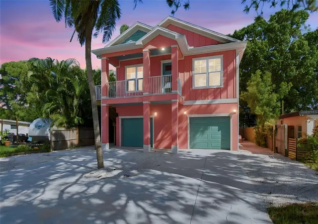 Photo 3 of Single family home for sale at 316 Indiana Ave, Crystal Beach, FL 34681 | MLS# TB8549189 | Listing updated on 2026-10-08