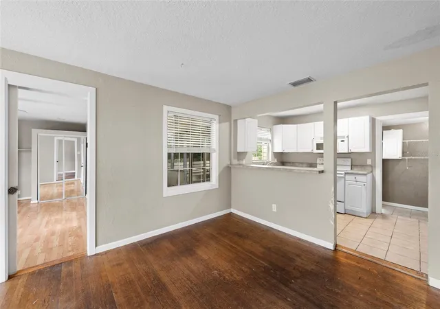 Photo 3 of Single family home for sale at 1206 30th Street W, Bradenton, FL 34205 | MLS# A4706308 | Listing updated on 2026-10-09
