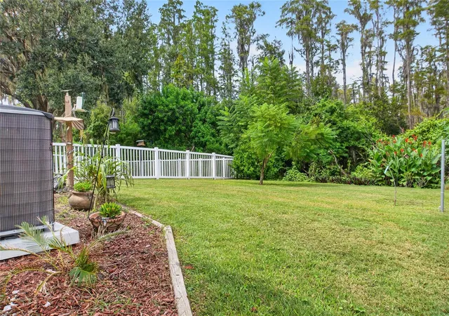 Photo 3 of Single family home for sale at 19339 Everton Pl, Land O Lakes, FL 34638 | MLS# W7889572 | Listing updated on 2026-10-20