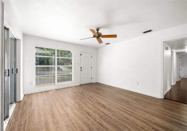 Photo 1 of Single family home for sale at 300 NW 34th Drive, Gainesville, FL 32607 | MLS# GC543561 | Listing updated on 2026-09-23
