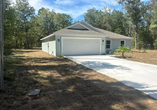 Photo 3 of Sale Pending at 10119 N Dyal Dr, Citrus Springs, FL 34434 | MLS# G5117873 | Listing updated on 2026-10-01