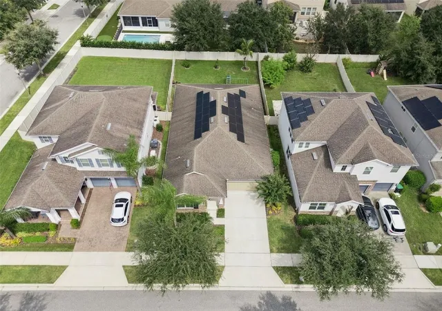 Photo 4 of Sale Pending at 14543 Sabal Crst Way, Winter Garden, FL 34787 | MLS# O6442363 | Listing updated on 2026-10-01