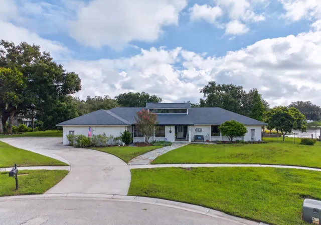 Photo 1 of Sale Pending at 906 Retriever Ave, Seffner, FL 33584 | MLS# TB8549200 | Listing updated on 2026-09-26
