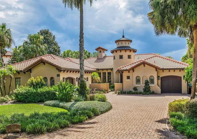 Photo 3 of Single family home for sale at 9310 Isleworth Gdns Dr, Windermere, FL 34786 | MLS# O6442366 | Listing updated on 2026-09-29