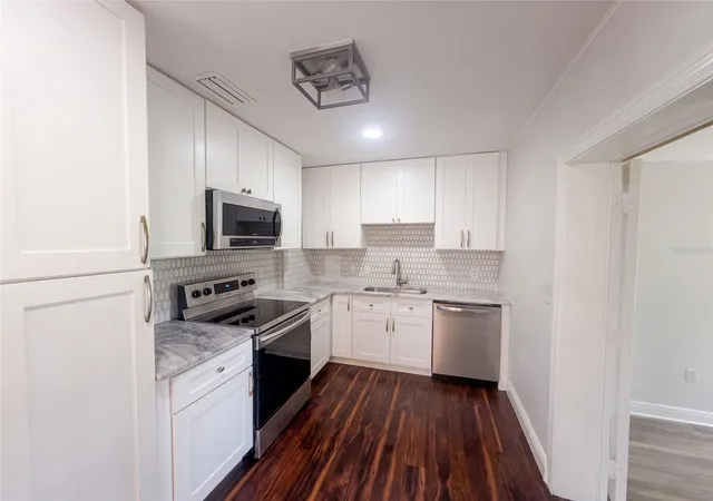 Photo 1 of Single family home for sale at 10806 W Elbow Dr, Tampa, FL 33612 | MLS# O6442369 | Listing updated on 2026-09-21