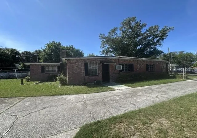 Photo 2 of Single family home for sale at 1834 21st Street S, Saint Petersburg, FL 33712 | MLS# TB8549206 | Listing updated on 2026-09-19