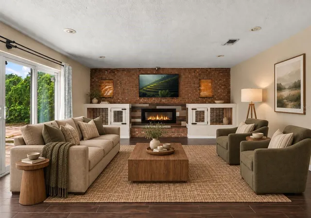 Photo 1 of Single family home for sale at 33 S Ortman Dr, Orlando, FL 32805 | MLS# O6442378 | Listing updated on 2026-09-23