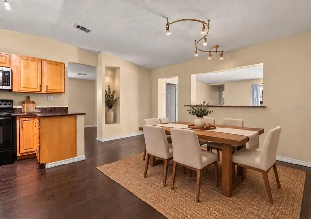 Photo 3 of Single family home for sale at 33 S Ortman Dr, Orlando, FL 32805 | MLS# O6442378 | Listing updated on 2026-09-23