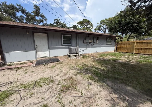 Photo 3 of House for sale at 3096 Green Acres Ave, Largo, FL 33771 | MLS# TB8549209 | Listing updated on 2026-09-29