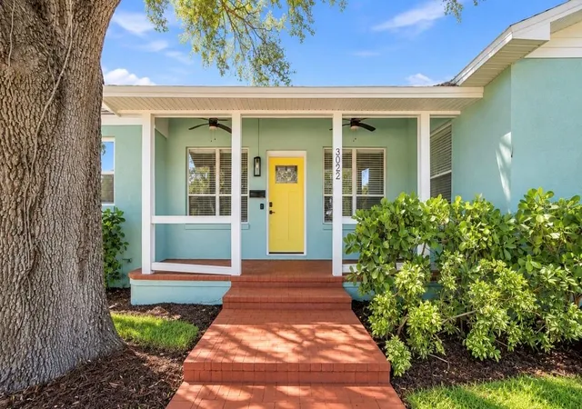 Photo 3 of Single family home for sale at 3022 1st Street N, Saint Petersburg, FL 33704 | MLS# TB8549211 | Listing updated on 2026-10-04