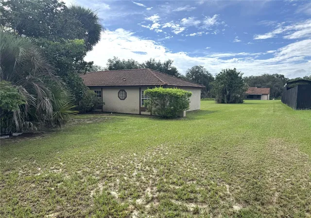Photo 1 of Single family home for sale at 306 Oak Ln Pass, Ocala, FL 34472 | MLS# OM732373 | Listing updated on 2026-09-17
