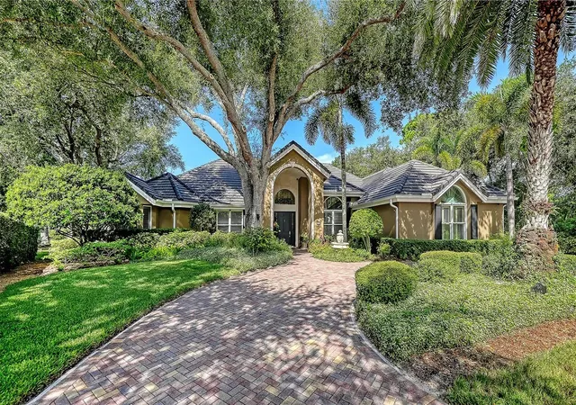 Photo 2 of Sale Pending at 662 Fernwalk Ln, Osprey, FL 34229 | MLS# A4706319 | Listing updated on 2026-09-17