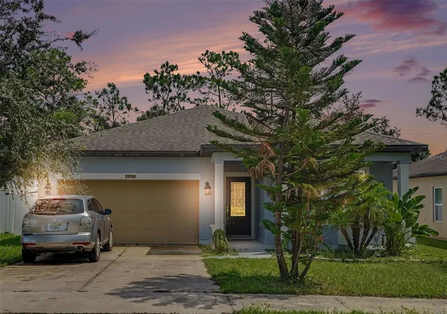 Photo 2 of Single family home for sale at 1096 Roberta Rd, Lake Wales, FL 33853 | MLS# TB8549221 | Listing updated on 2026-09-24