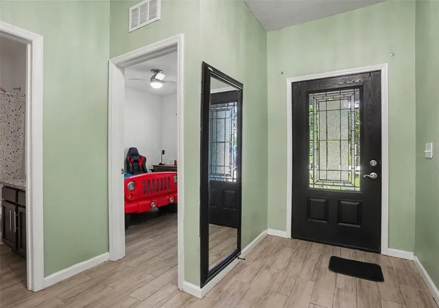 Photo 3 of Single family home for sale at 1096 Roberta Rd, Lake Wales, FL 33853 | MLS# TB8549221 | Listing updated on 2026-09-24