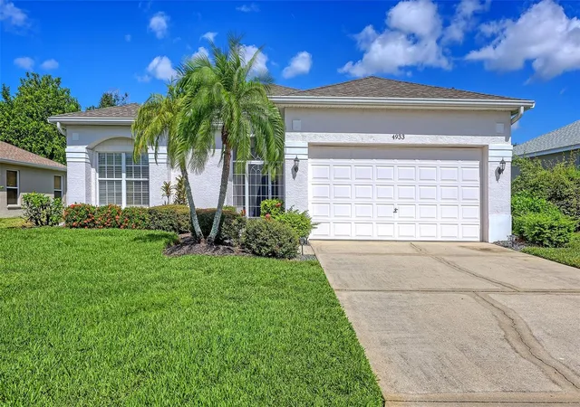 Photo 3 of Single family home for sale at 4933 Thames Ln, Sarasota, FL 34238 | MLS# A4706322 | Listing updated on 2026-09-23
