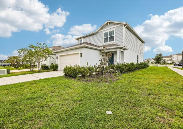 Photo 2 of Single family home for sale at 5317 Royal Point Ave, Kissimmee, FL 34746 | MLS# O6442388 | Listing updated on 2026-09-19