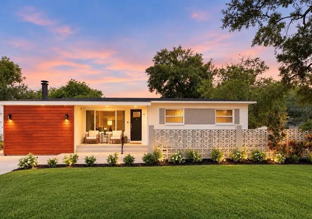 Photo 1 of Single family home for sale at 2313 Carroll Pl, Tampa, FL 33612 | MLS# O6442389 | Listing updated on 2026-10-07