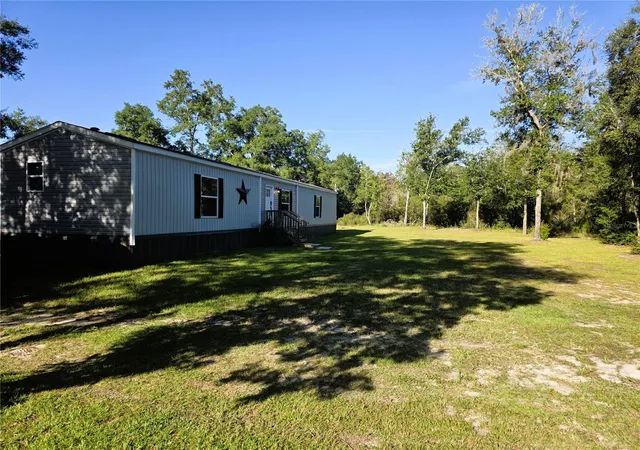 Manufactured home for sale at 7850 NE 125th Street, BRONSON, FL 32621 | MLS# GC543564