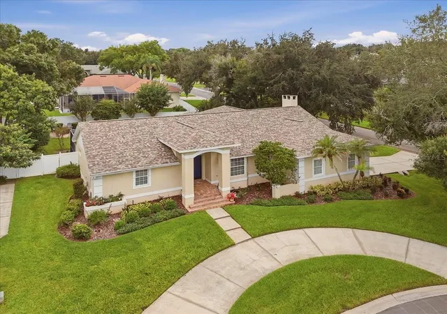 Photo 1 of Single family home for sale at 2084 High Vista Dr, Lakeland, FL 33813 | MLS# L4965114 | Listing updated on 2026-09-26