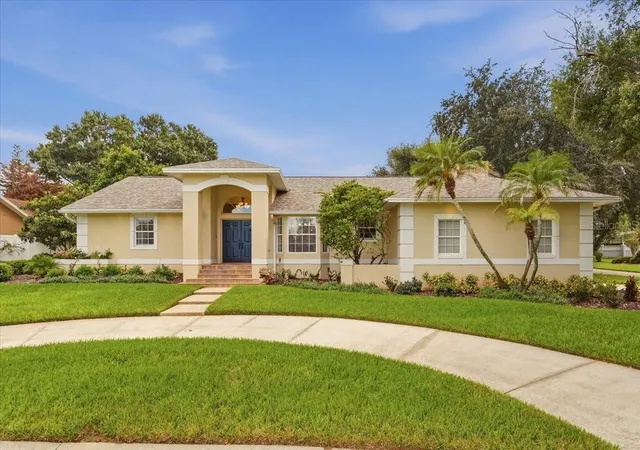 Photo 2 of Single family home for sale at 2084 High Vista Dr, Lakeland, FL 33813 | MLS# L4965114 | Listing updated on 2026-09-26