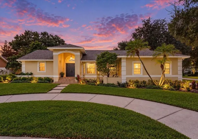 Photo 3 of Single family home for sale at 2084 High Vista Dr, Lakeland, FL 33813 | MLS# L4965114 | Listing updated on 2026-09-26