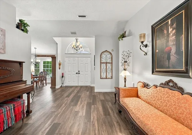 Photo 4 of Single family home for sale at 2084 High Vista Dr, Lakeland, FL 33813 | MLS# L4965114 | Listing updated on 2026-09-26