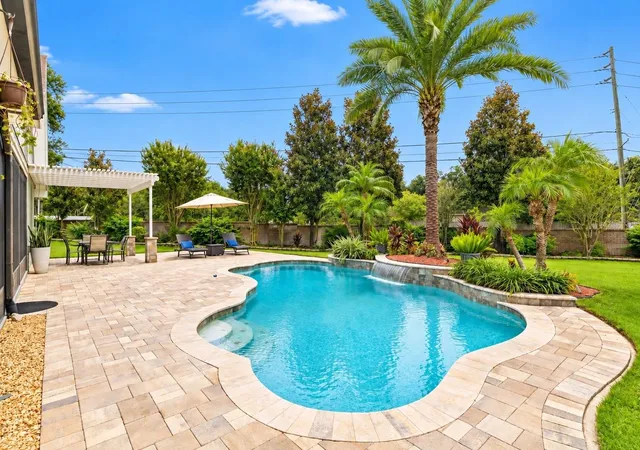 Photo 3 of Single family home for sale at 4599 Whimbrel Pl, Winter Park, FL 32792 | MLS# O6442396 | Listing updated on 2026-09-21