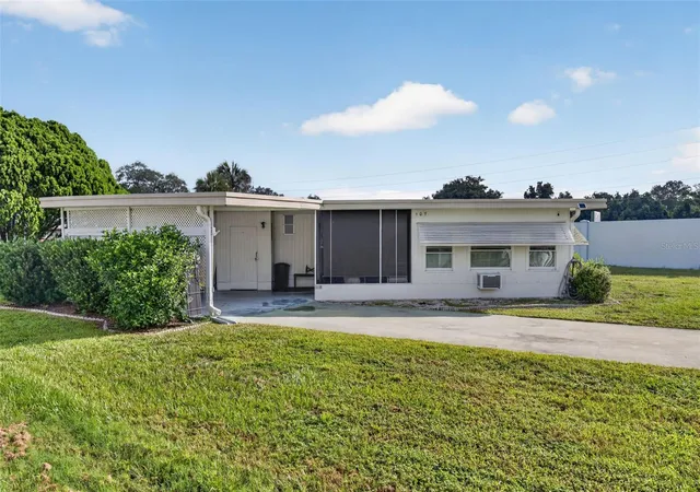 Photo 1 of Manufactured home for sale at 107 Diamond Head Dr, Leesburg, FL 34788 | MLS# G5117877 | Listing updated on 2026-09-26