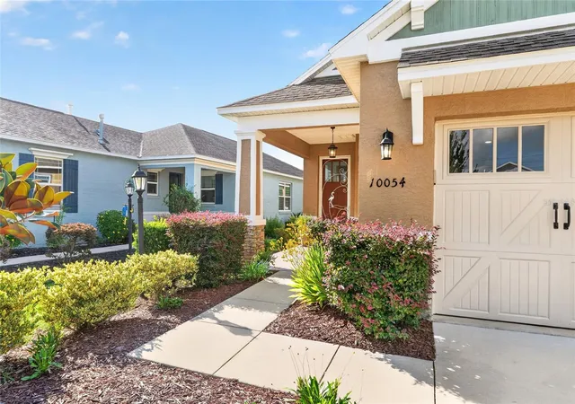 Photo 3 of Single family home for sale at 10054 Sw 98th Lane, Ocala, FL 34481 | MLS# OM732380 | Listing updated on 2026-10-07
