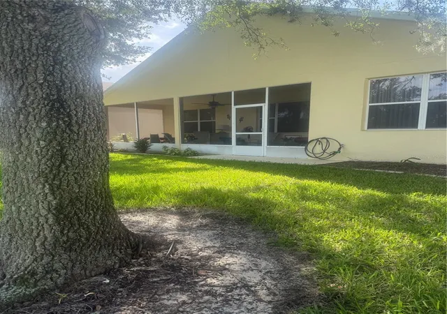 Photo 2 of Single family home for sale at 803 Wolf Crk St, Clermont, FL 34711 | MLS# G5117878 | Listing updated on 2026-09-19