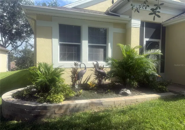 Photo 3 of Single family home for sale at 803 Wolf Crk St, Clermont, FL 34711 | MLS# G5117878 | Listing updated on 2026-09-19