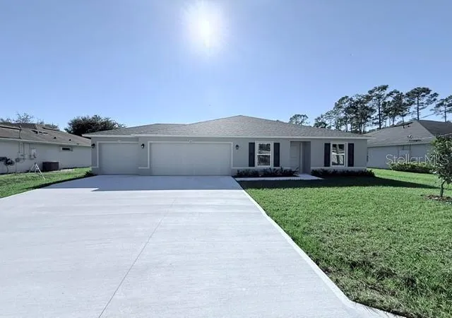 Photo 1 of Single family home for sale at 8 Lloshire Path, Palm Coast, FL 32164 | MLS# C7530827 | Listing updated on 2026-10-15