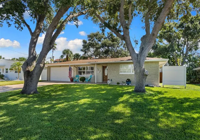 Photo 1 of Single family home for sale at 2287 Carolyn Dr, Dunedin, FL 34698 | MLS# TB8549238 | Listing updated on 2026-09-19