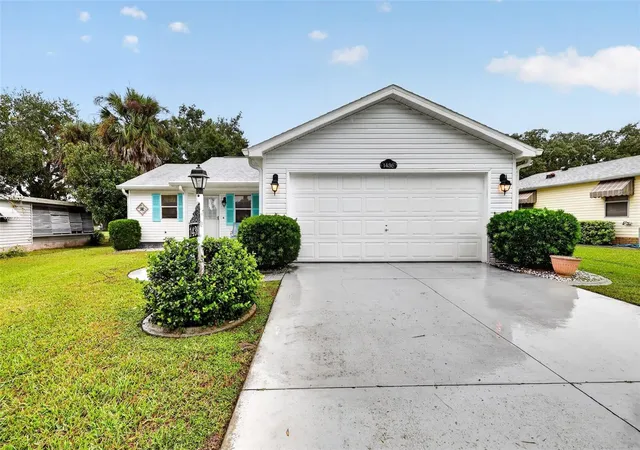 Photo 2 of Single family home for sale at 1436 W Schwartz Blvd, Lady Lake, FL 32159 | MLS# G5117880 | Listing updated on 2026-10-09