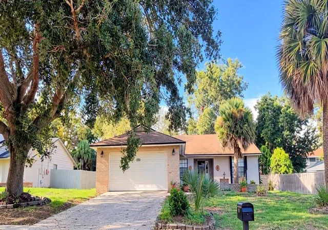 Photo 1 of Single family home for sale at 5333 Renoir Dr, Orlando, FL 32818 | MLS# TB8549240 | Listing updated on 2026-10-22