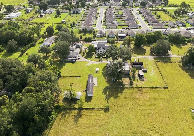 Photo 4 of Single family home for sale at 240 1st Street, Davenport, FL 33837 | MLS# O6442420 | Listing updated on 2026-09-17