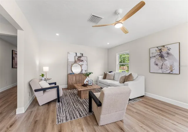 Photo 3 of Single family home for sale at 2501 Nancy St, Orlando, FL 32806 | MLS# O6442422 | Listing updated on 2026-10-07