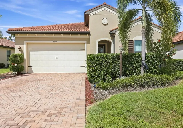 Photo 2 of Single family home for sale at 10035 Marbella Dr, Bradenton, FL 34211 | MLS# A4706332 | Listing updated on 2026-10-05