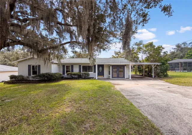 Photo 1 of Sale Pending at 4536 Eagles Nest Rd, Fruitland Park, FL 34731 | MLS# O6442426 | Listing updated on 2026-09-22