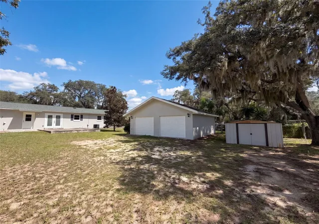 Photo 4 of Sale Pending at 4536 Eagles Nest Rd, Fruitland Park, FL 34731 | MLS# O6442426 | Listing updated on 2026-09-22