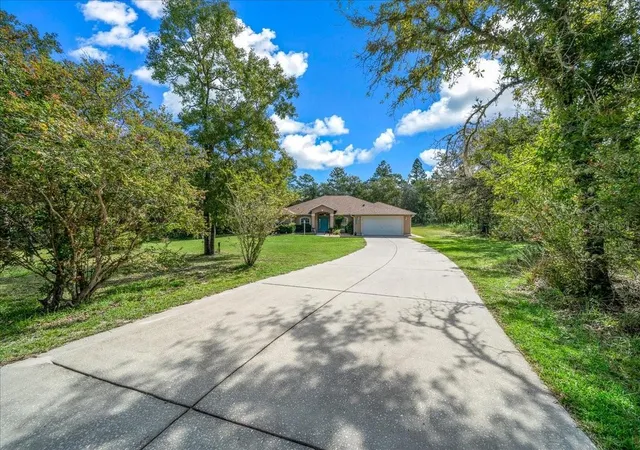 Photo 4 of Single family home for sale at 8479 SW 134th Avenue, Dunnellon, FL 34432 | MLS# OM732383 | Listing updated on 2026-09-19