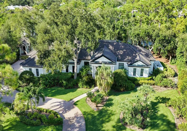 Photo 2 of Single family home for sale at 324 Osprey Point Dr, Osprey, FL 34229 | MLS# A4706333 | Listing updated on 2026-10-07