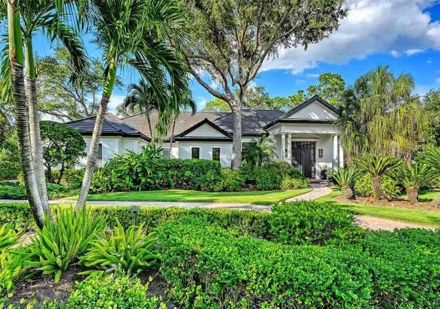Photo 3 of Single family home for sale at 324 Osprey Point Dr, Osprey, FL 34229 | MLS# A4706333 | Listing updated on 2026-10-07