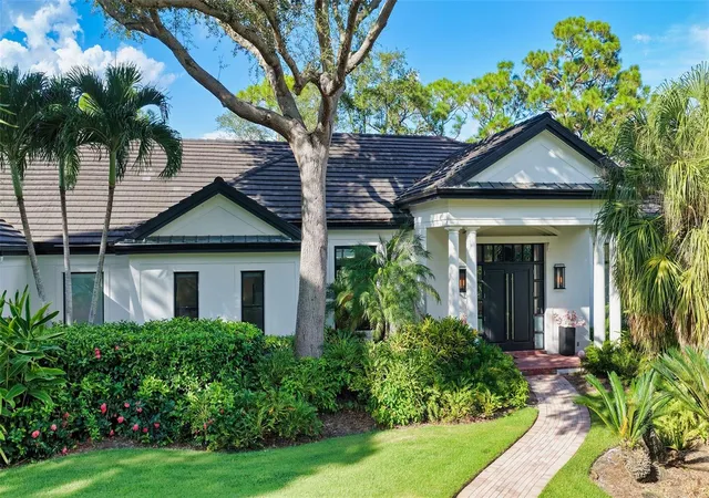 Photo 4 of Single family home for sale at 324 Osprey Point Dr, Osprey, FL 34229 | MLS# A4706333 | Listing updated on 2026-10-07