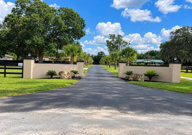 Photo 3 of Single family home for sale at 7557 SW 86th Lane, Ocala, FL 34476 | MLS# A4706336 | Listing updated on 2026-10-05